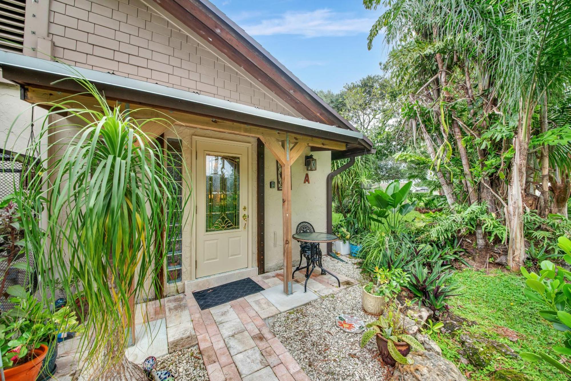 La Quiete Cove For One Bed and Breakfast Lake Worth Beach Exteriör bild